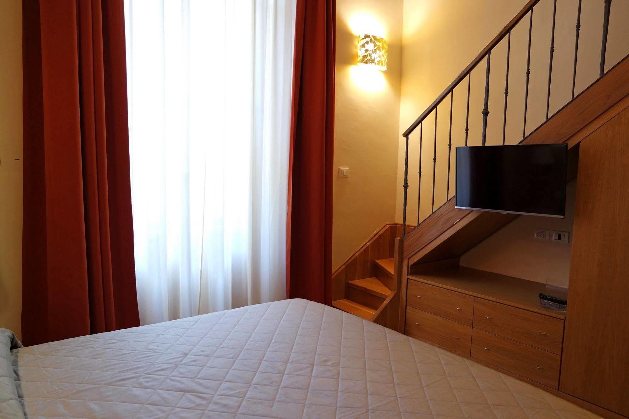 B&B Repubblica Florence Exterior photo